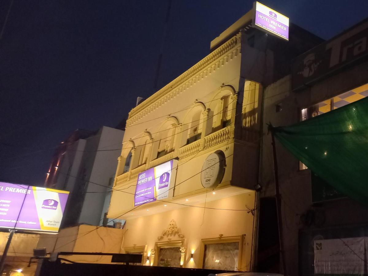 Premier Inn Johar Town Lahor Kültér fotó