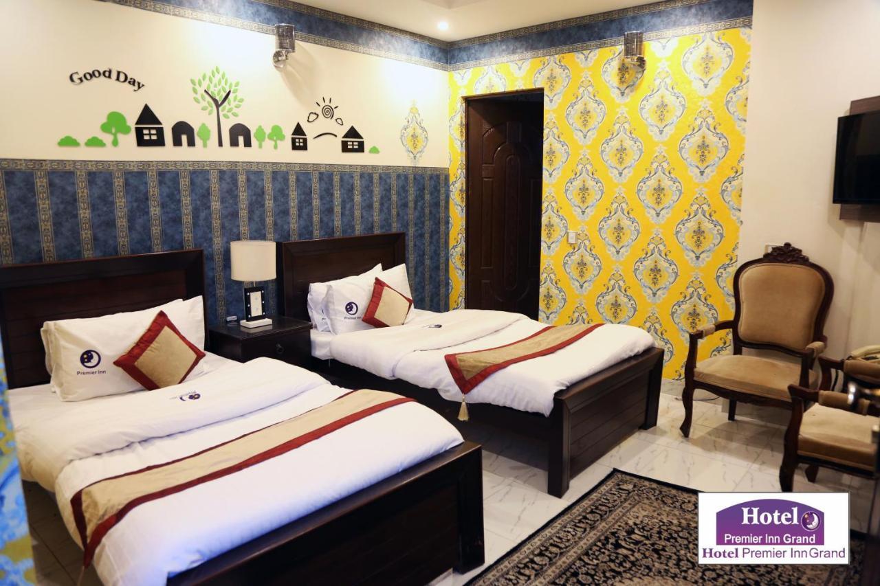 Premier Inn Johar Town Lahor Kültér fotó