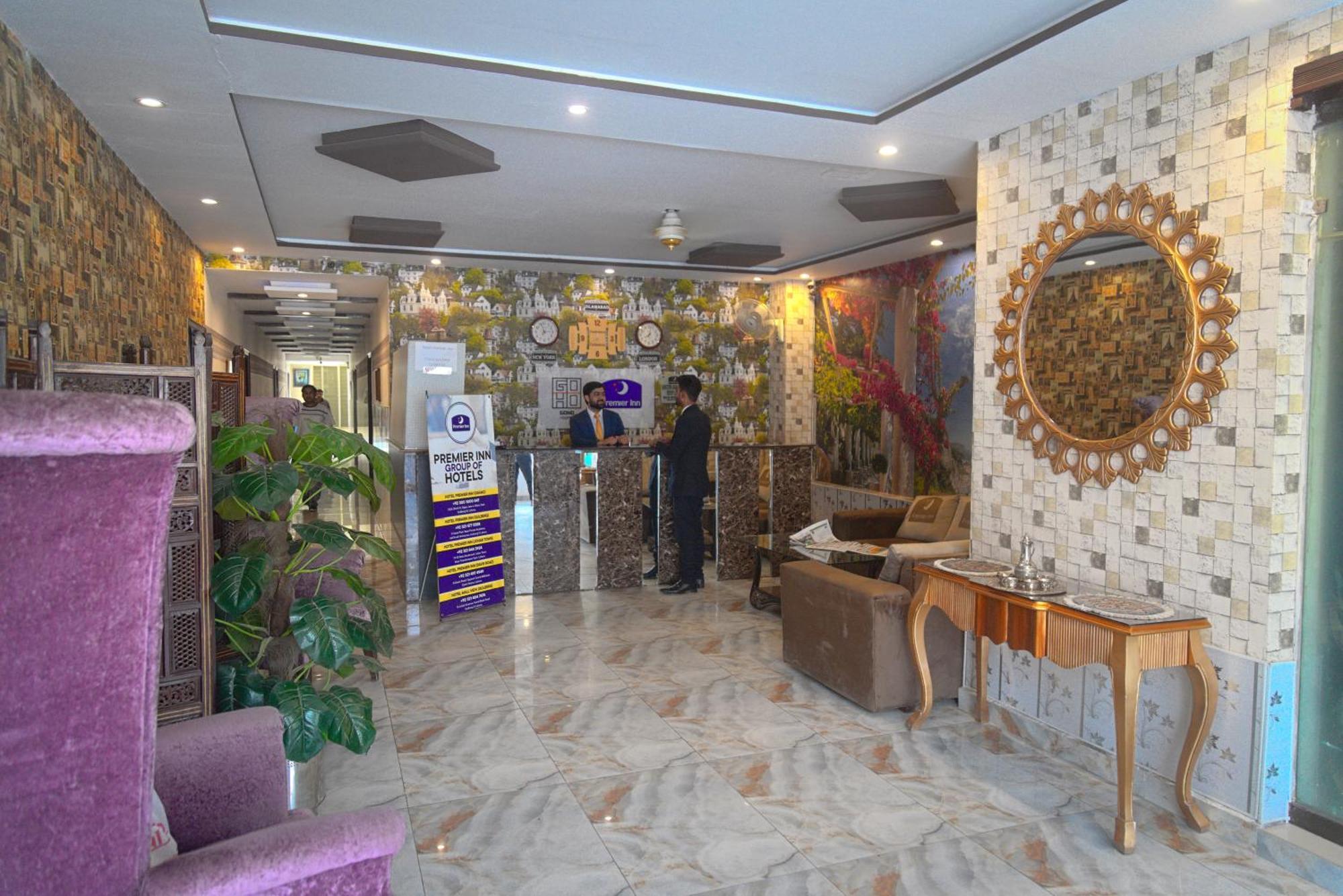 Premier Inn Johar Town Lahor Kültér fotó