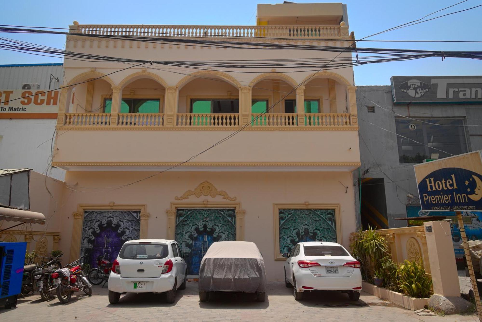 Premier Inn Johar Town Lahor Kültér fotó