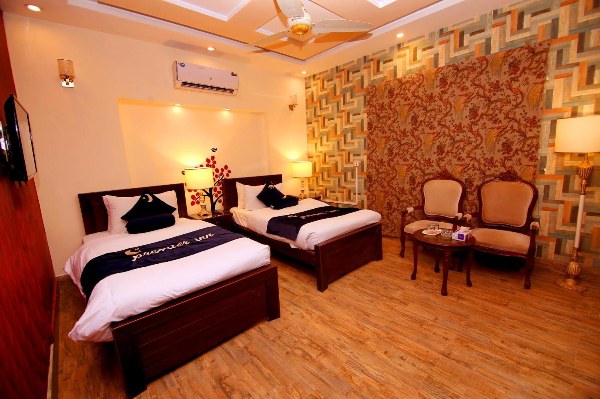 Premier Inn Johar Town Lahor Kültér fotó