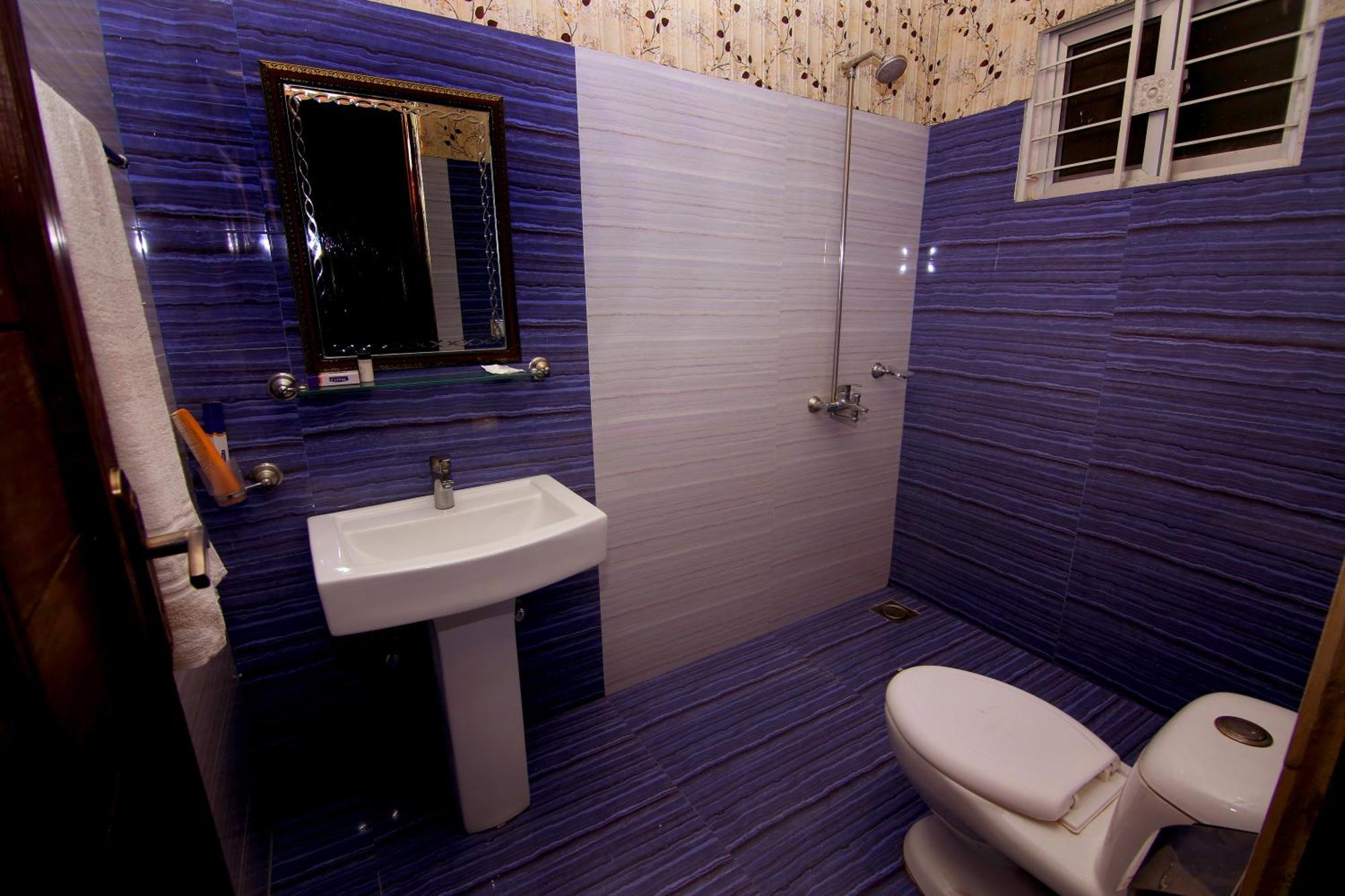 Premier Inn Johar Town Lahor Kültér fotó